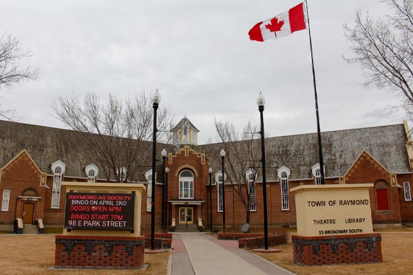 Second Hand Car Dealers in Raymond